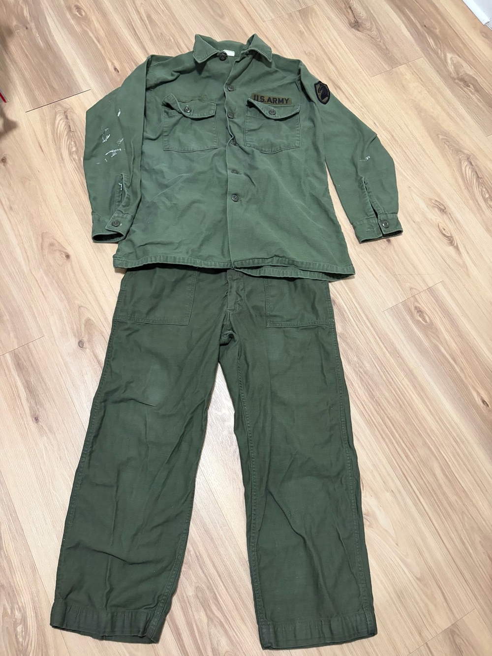 Men's Olive Green Pajama Set - Military-Inspired Loungewear